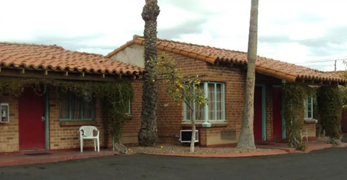 La Siesta Motel 2*